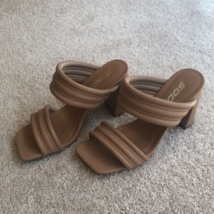 Nude sandals